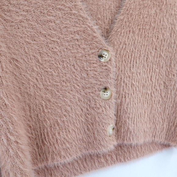 ASTR The Label Lorain Cardigan Womens Medium Pink Clay Fuzzy Cropped Timeless - Picture 8 of 13